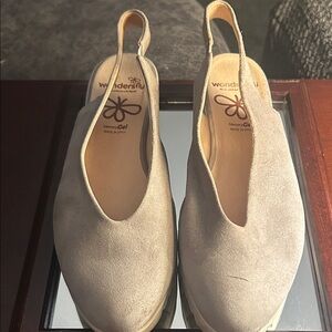 Wondersfly Beige Slingback Women's Shoes, Sz 8.5